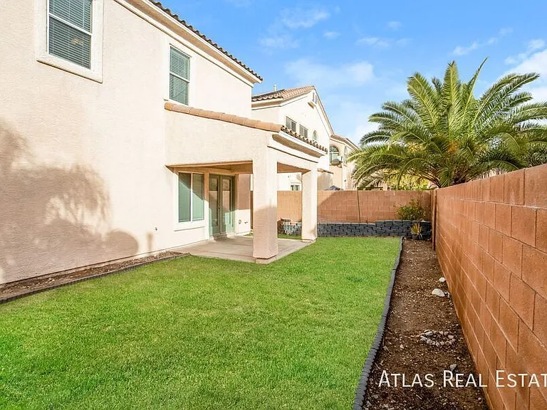 7630 Riva Ridge St — Photo 16