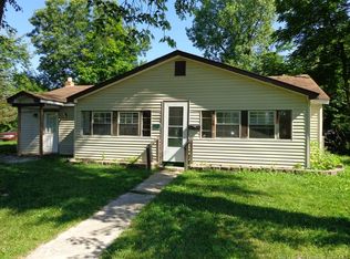 116 Bank St, Austin, IN 47102