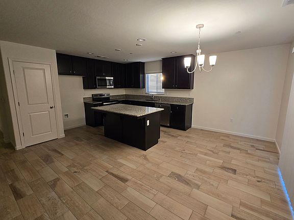 3rd image of 2188 W Escher Dr