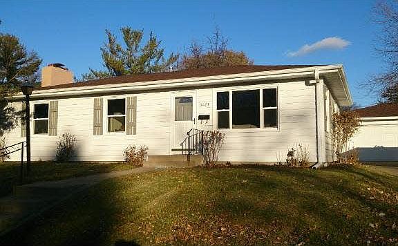 2nd image of 3451 Wilshire Place NE