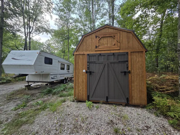 1047 E Jenny Cir, Baldwin, MI 49304