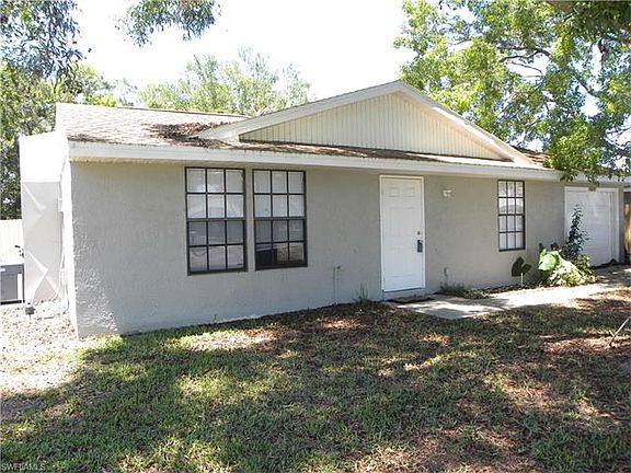 2nd image of 10271 Sandy Hollow Ln