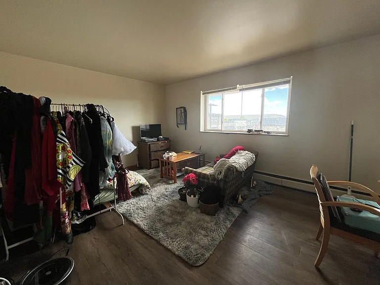 8420 W Greenfield Ave — Photo 8