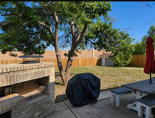 4119 N Chestnut St — Photo 14