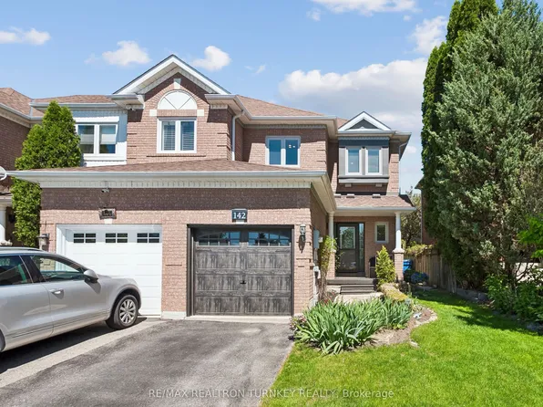 142 Denise Cir, Newmarket, ON L3X 2K1