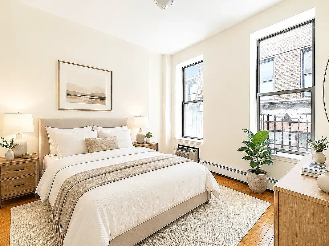 135 West 24th Street — Photo 2