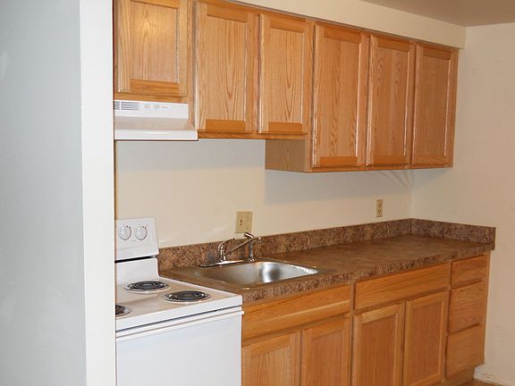 5th image of 349 W 6th St #B09