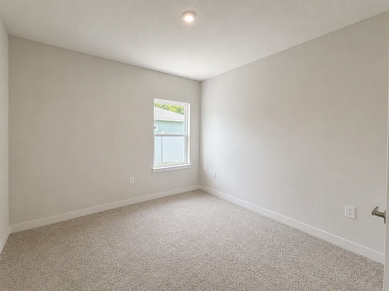 484 Foal Ridge Dr — Photo 6