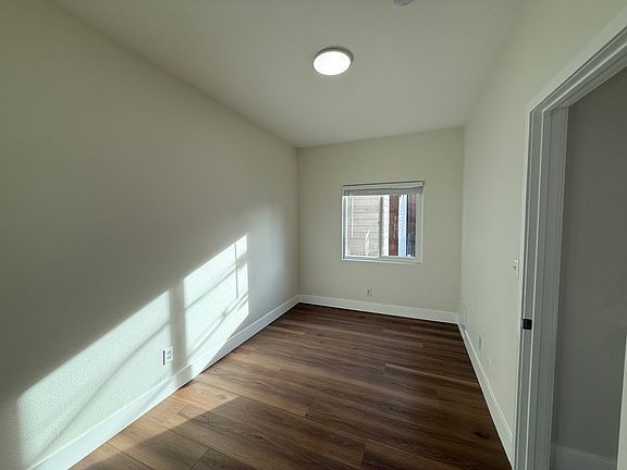 5th image of 1119 N Coronado St #210