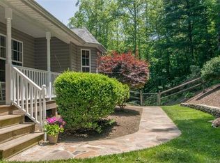 5 Angel Cir, Asheville, NC 28803