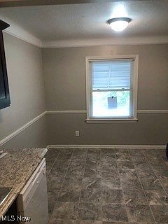 5th image of 849 E 260th St