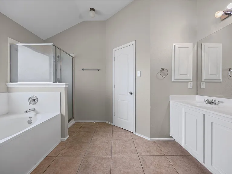 20521 Farm Pond Ln — Photo 21