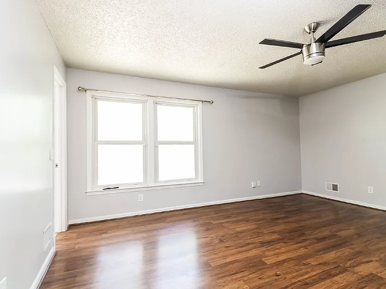 9424 Highgate Rd — Photo 14