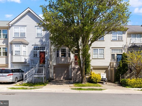 104 Frazer Dr