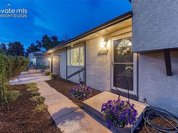 2nd image of 2045 Heathercrest Dr