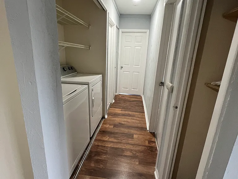 In unit full size washer and dryer