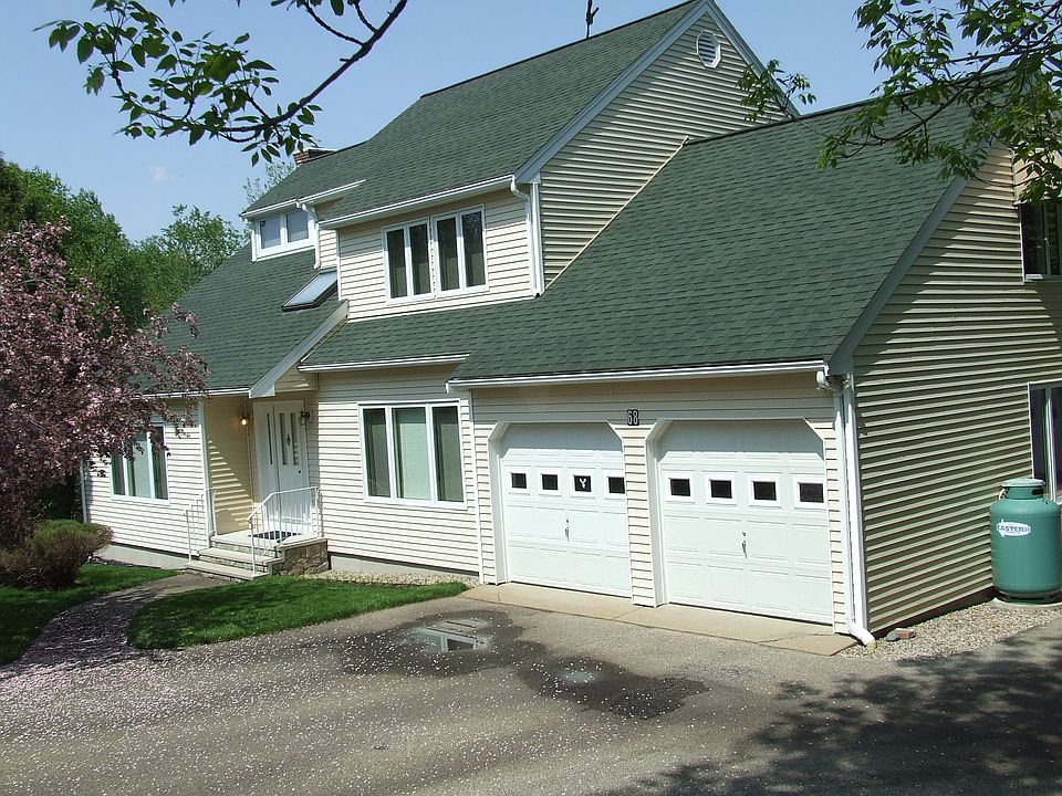 IMPECCABLY MAINTAINED HOME