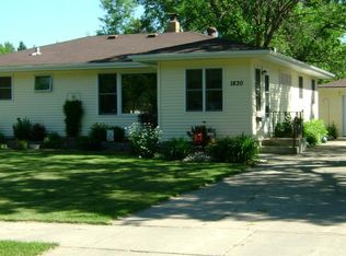 1830 River Rd NW, East Grand Forks, MN 56721