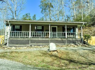 472 Whittier Heights Rd, Whittier, NC 28789