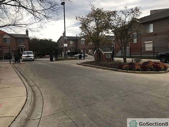 3rd image of 1133 E 83rd St Unit 123