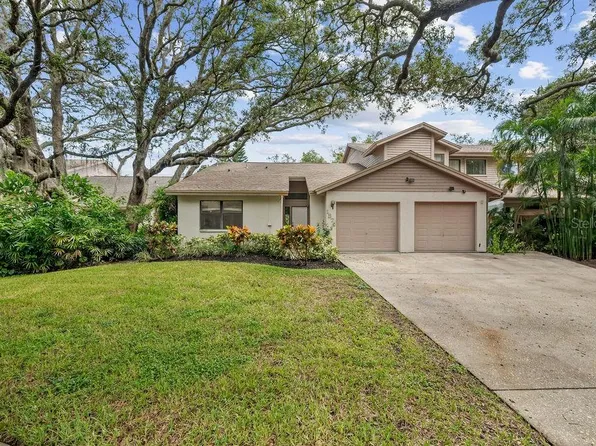 1870 Whispering Way, Tarpon Springs, FL 34689