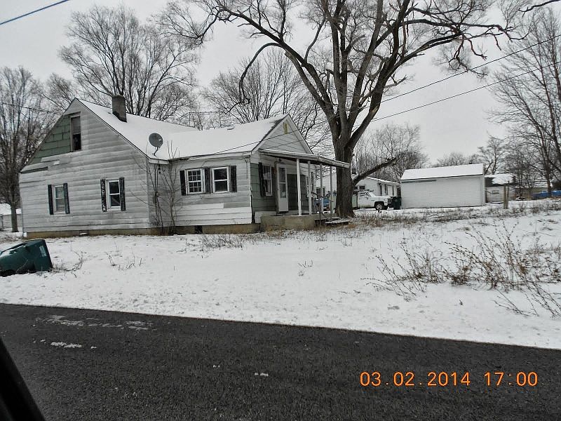 2nd image of 2301 E Yale Ave