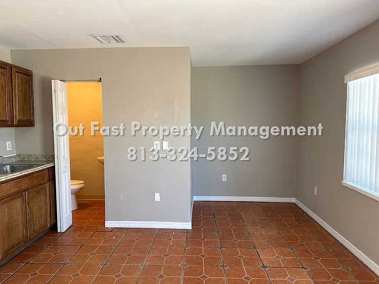 9718 N Nebraska Ave #1 — Photo 13