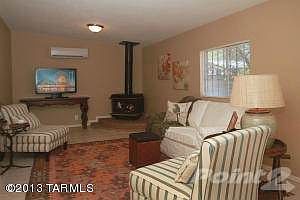 Family Room w/Fireplace