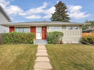 4920 W Worcester Dr SW, Calgary, AB T3C3L6