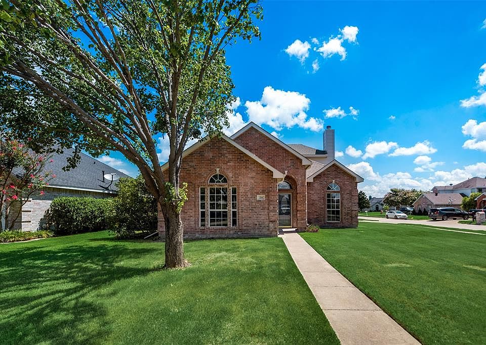 1st image of 214 Larkspur Dr