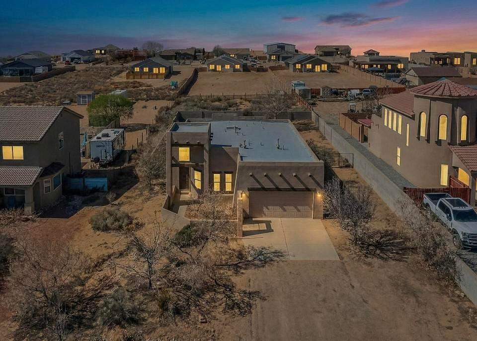 1st image of 501 5th St NE