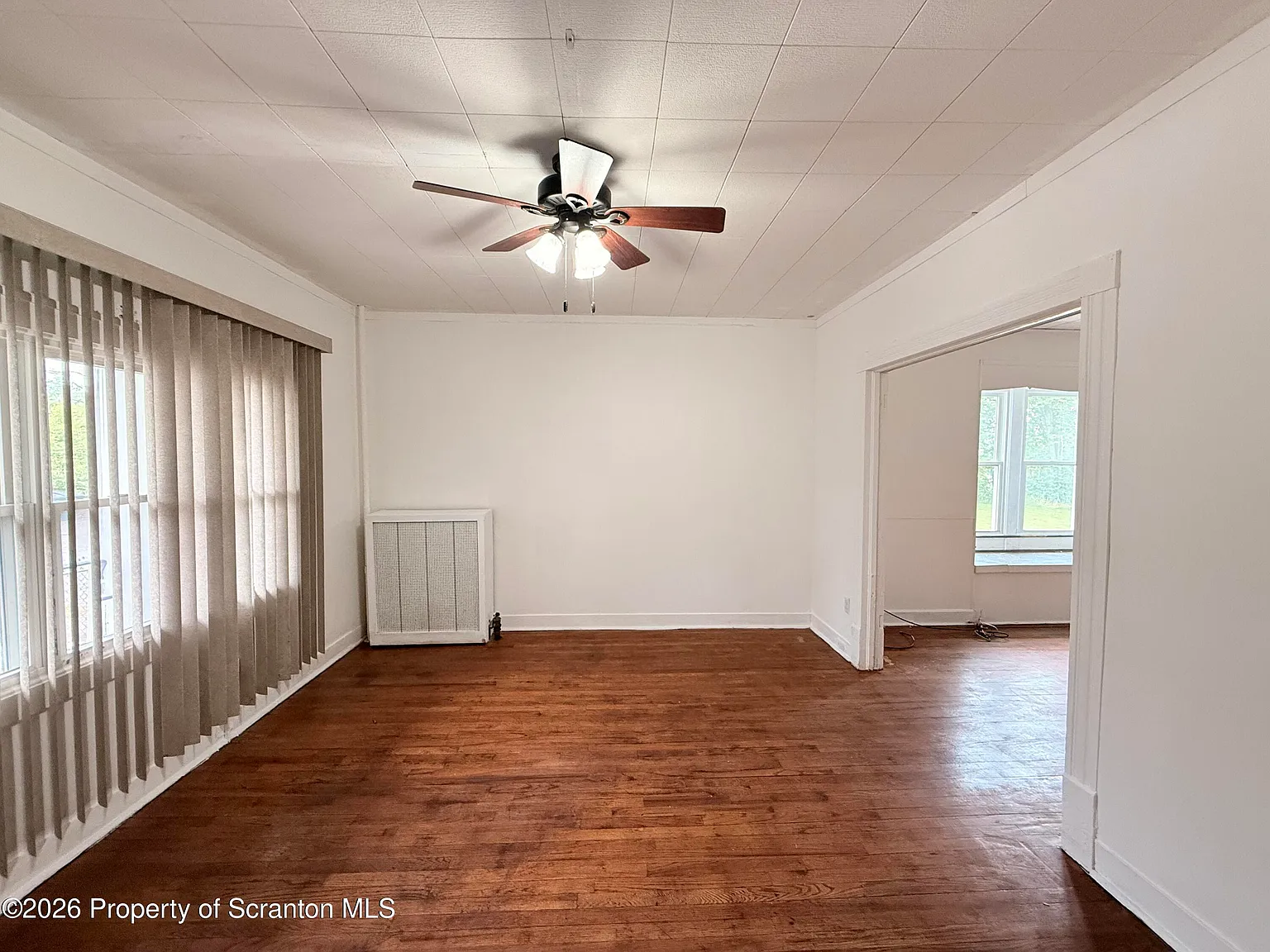 2 bed, 2.0 bath, 1414 sqft, $1,450 — Photo 2
