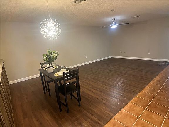 4th image of 2954 Peach St