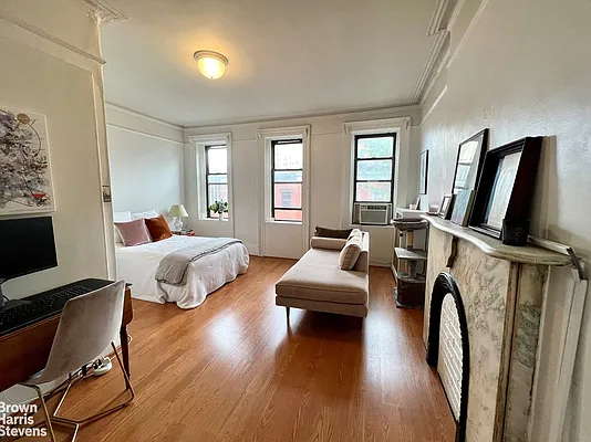 Rented by Brown Harris Stevens | media 8