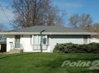 1006 68th St, Windsor Heights, IA 50324