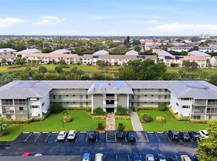 Hillcrest Condo Bldg 6, Hollywood, FL 33021