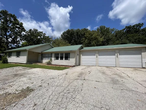 464 N Main St, Salem, AR 72576