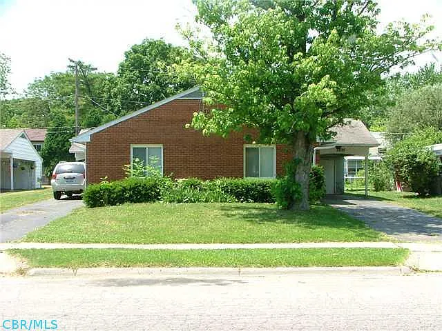 3897 La Rosa Dr photo 1