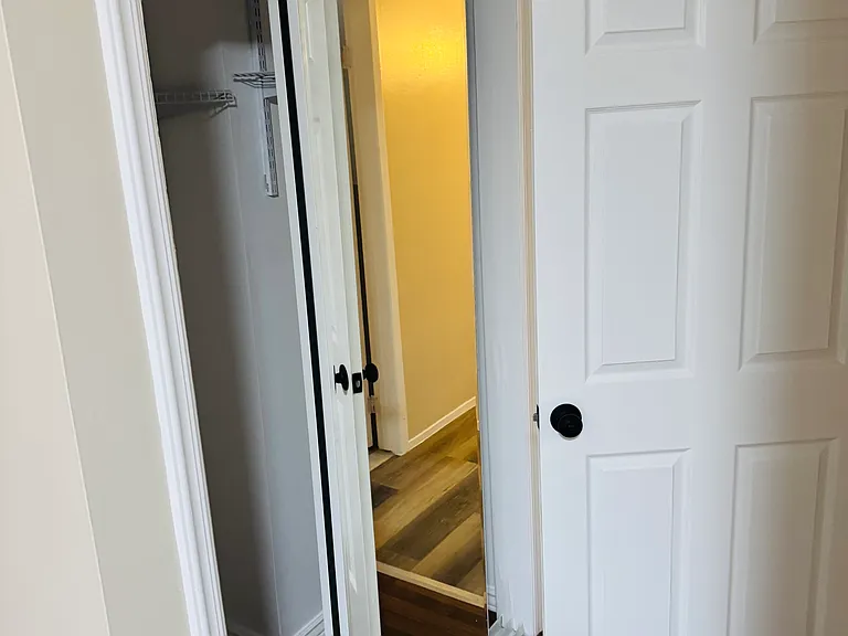 263 Lockman Ave — Photo 12