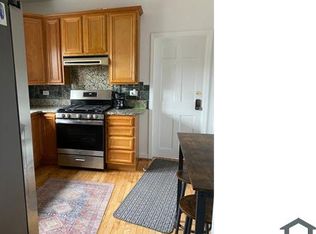 136 E 119th St, Chicago, IL 60628