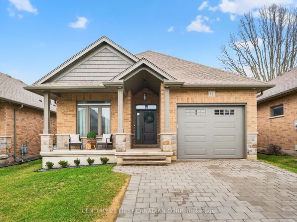 159 Collins Way #12, Strathroy Caradoc, ON N7G 0G8