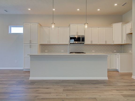 The Vinton - Kitchen