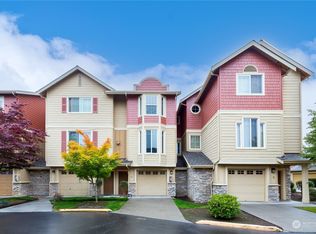 18512 36th Ave W #D, Lynnwood, WA