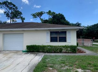 9042 E Highland Pines Dr, Palm Beach Gardens, FL 33418