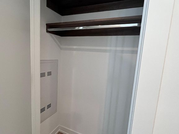 3rd image of 322 W Grand Ave #2