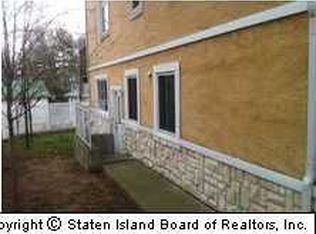 21 Midland Rd, Staten Island, NY 10308