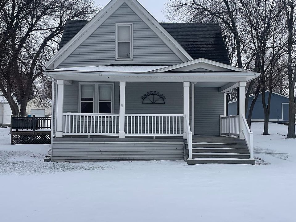 1st image of 405 E Main St