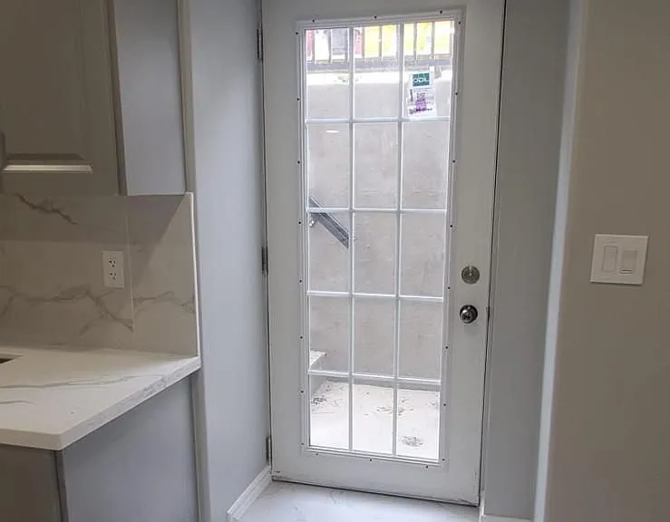 162 Luella Cres — Photo 2