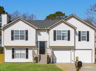 81 Greenleaf Dr, Hampton, GA 30228