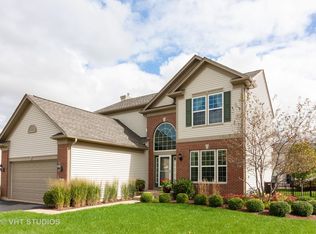 300 Parker Pl, Oswego, IL